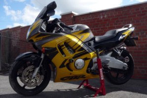 abba Superbike Stand on Honda CBR600