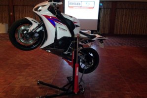 Honda CBR1000RR Fireblade on abba Sky Lift